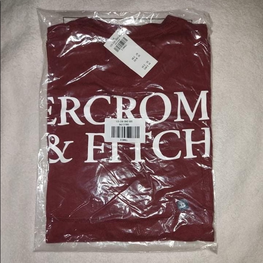 A&F Long Sleeve size XS NWT - Picture 3 of 10